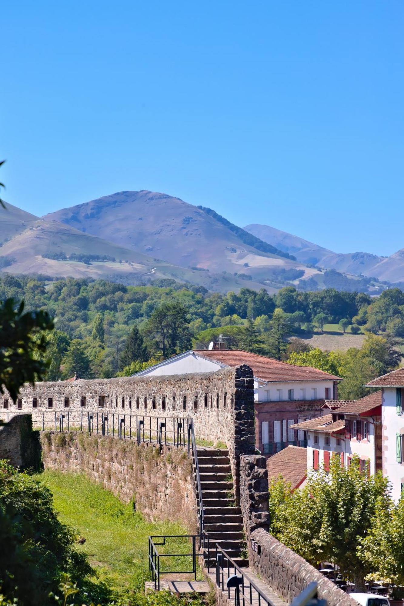 Vvf Residence Pays Basque Saint-Jean-Pied-De-Port Exteriér fotografie