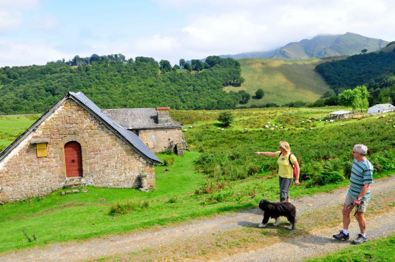 Vvf Residence Pays Basque Saint-Jean-Pied-De-Port Exteriér fotografie